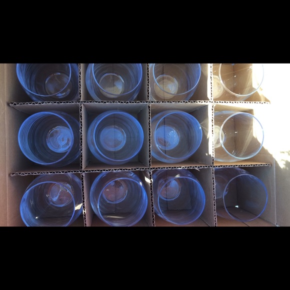 Wine Glasses - Picture 2 of 3